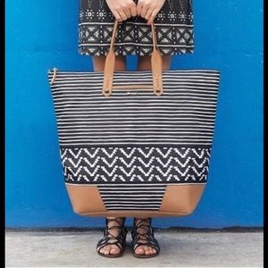 Stella & Dot Getaway bag in NEW Condition